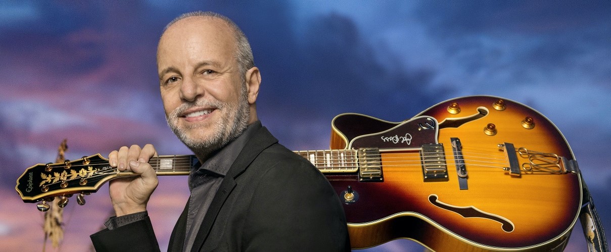 Alberto Plaza y otros artistas en concierto en Bogotá Agenciapi.co